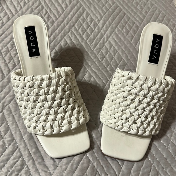 AQUA Womens White Woven Katy Square Toe Stiletto Slip On Heeled Sandal 8.5 - Picture 1 of 3